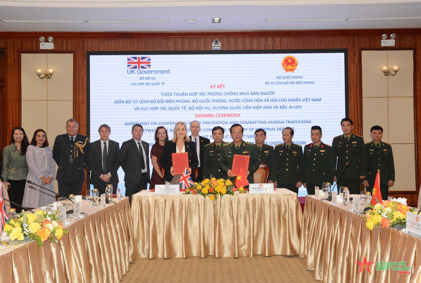 Bộ tư lệnh Bộ đội Biên phòng và Cục Hợp tác quốc tế, Bộ Nội vụ Anh ký kết Thỏa thuận hợp tác phòng, chống mua bán người